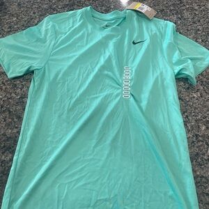 nwt Nike dri fit shirt